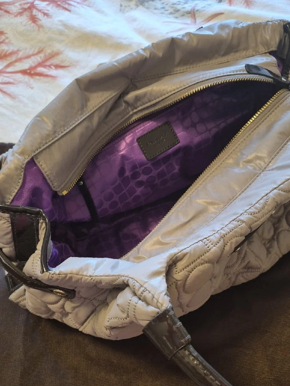 Kate Spade Stevie Chamonix Mouse Tote w/ light grey quilted fabric outside